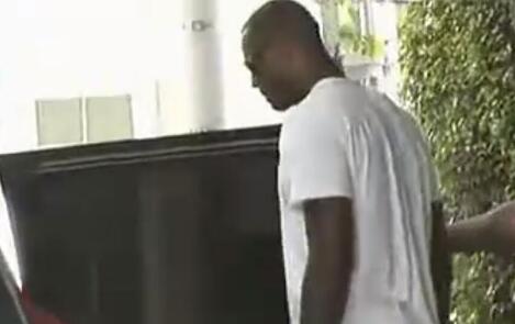 刷手感?詹姆斯怒斥侮辱 