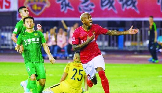 “广州塔”绝杀 迈过“天王山” 广州恒大主场击败北京国安