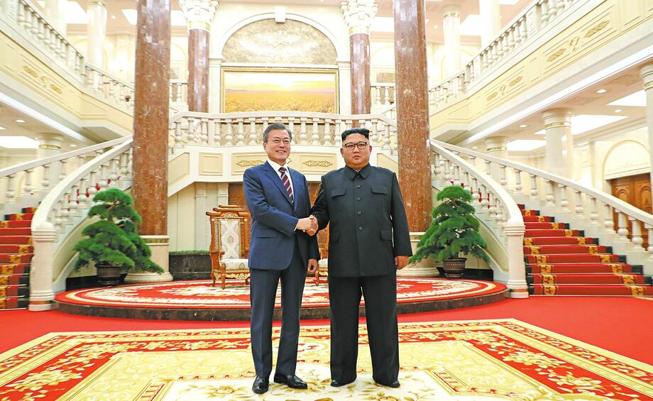 朝韩首脑平壤会晤 “添花”之后能否“送炭”