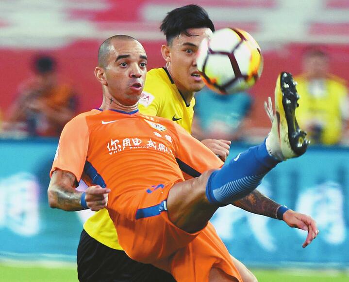 上港领跑积分榜 鲁能：落后恒大和国安4分 冲击前三希望犹在