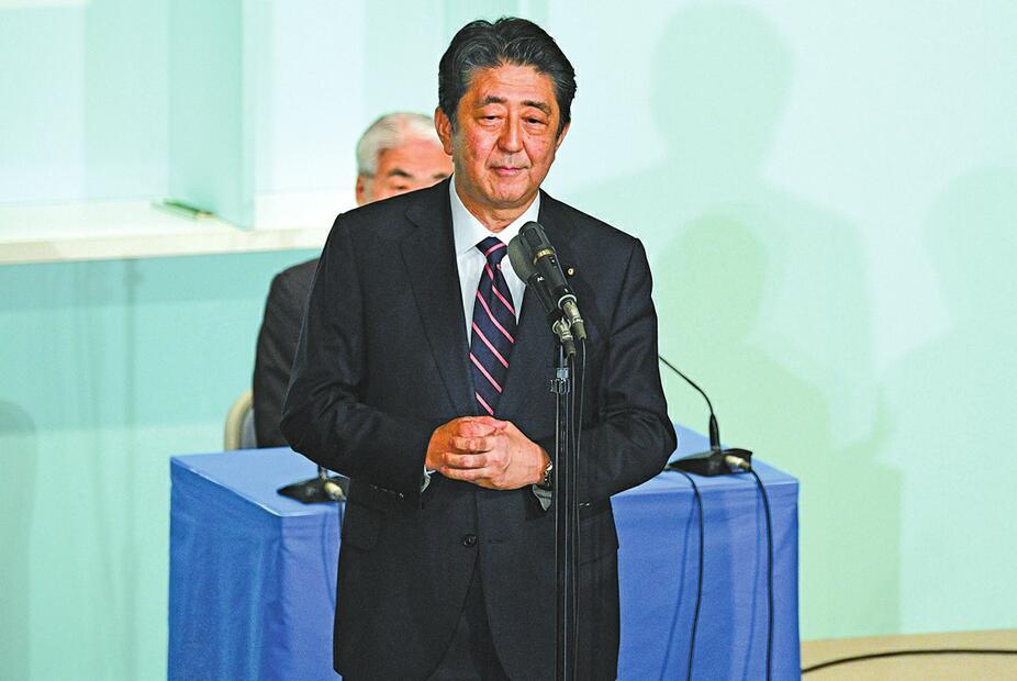 安倍晋三连任自民党总裁