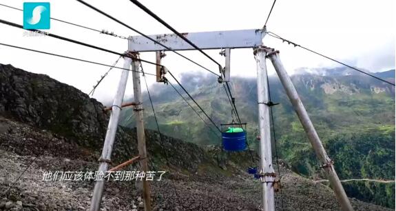 云中哨所！他们在海拔4655米的“世界屋脊”让国旗高高飘扬