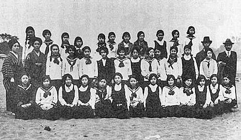 У�������ߵ�У԰�Ļ�����