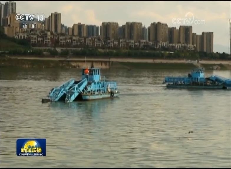  【壮阔东方潮 奋进新时代——庆祝改革开放40年】行进：江上人生