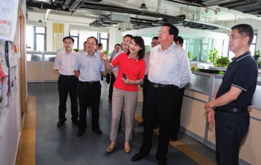 《济南日报》创刊70年--重装出发篇