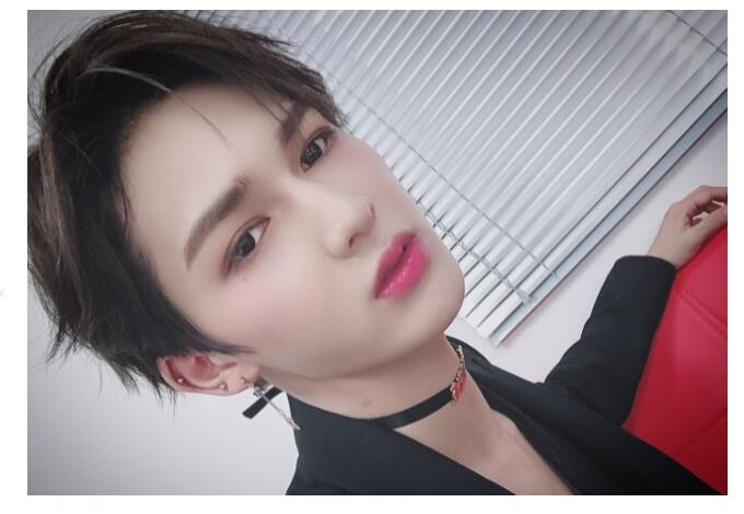 没有失恋!朱正廷女朋友曝光是假的 晒同款的微博已经清空