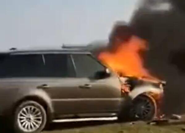 【一顿烧烤赔了40万】40万路虎被烧毁是怎么回事?真相揭秘扎心了