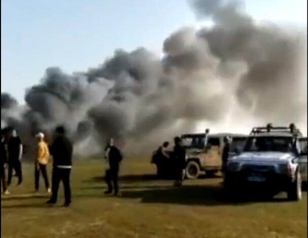 【一顿烧烤赔了40万】40万路虎被烧毁是怎么回事?真相揭秘扎心了