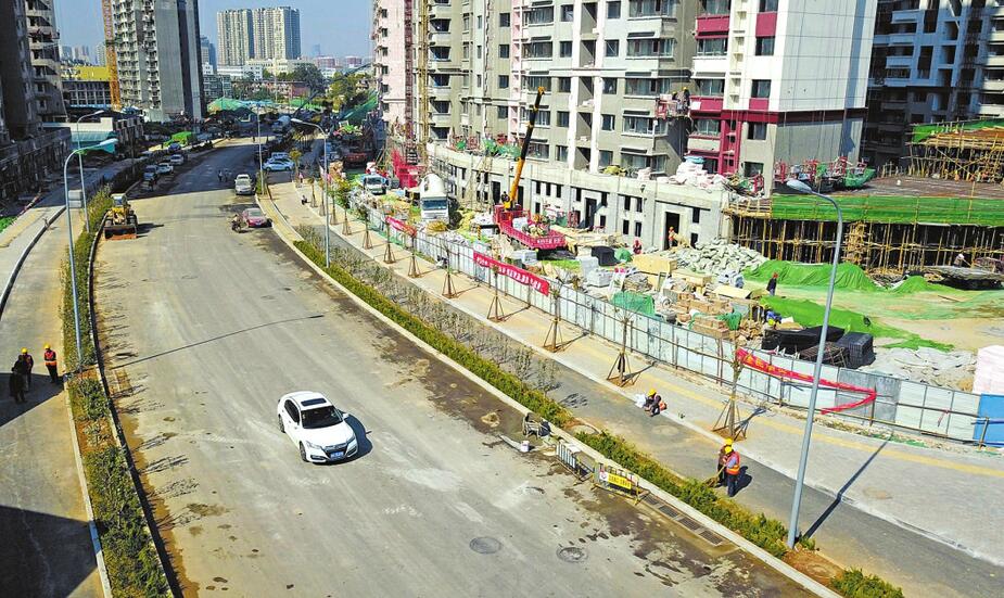 经十一路西延初具规模