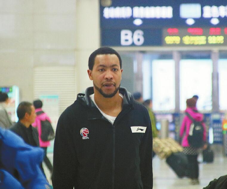 吴庆龙这样评价古德洛克：他能改变多少 关键在自己