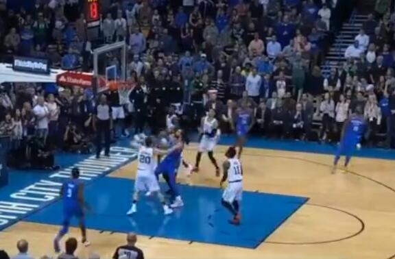 5连败在招手?雷霆4连败 威少末节7投全炒!绿军客场完成16分逆袭