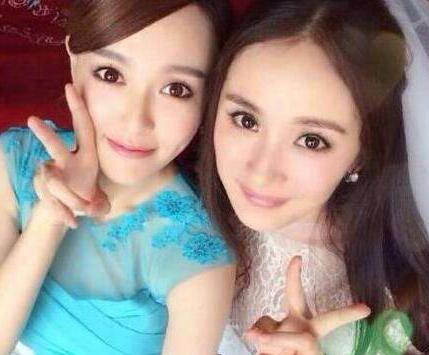 杨幂卡时间祝福唐嫣新婚快乐永远幸福 不和传闻迎刃而解