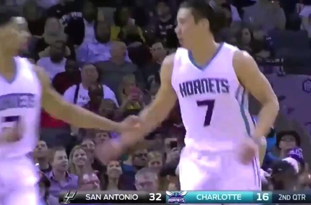 林疯狂回来了!NBA常规赛林书豪23分钟得23分创赛季新高 得分效率出众!