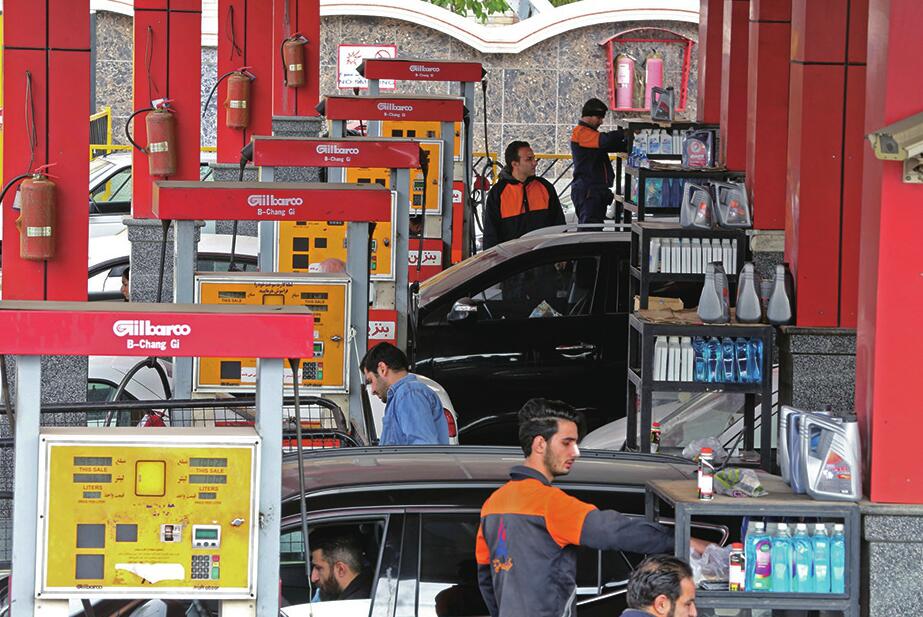 美国宣布重启对伊朗制裁