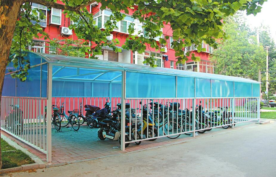 “口袋公園”轉角見 智能車棚解民憂 便民生活得民心 七里山南村上演變形記