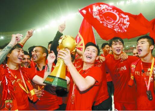 7年 上港打破恒大“垄断”  27球 武磊刷新李金羽纪录    