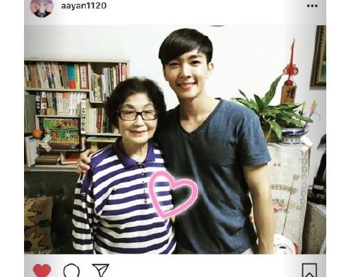 打击前所未有!炎亚纶悼念外婆 之前被迫公开出柜“劈腿”坏事不断