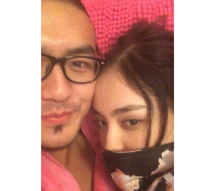 网曝古力娜扎大学时与男友亲密视频 没想到男主是他