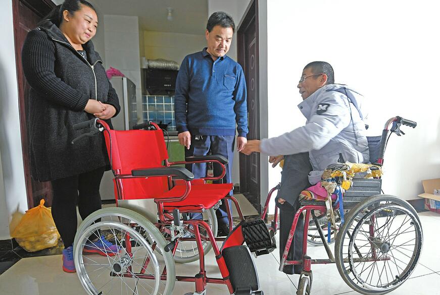 生活有帮手心里有依靠 济阳小伙梦想成真坐上“定制”轮椅