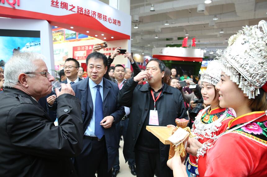 依托“济南力量” 湘西企业抱团发展