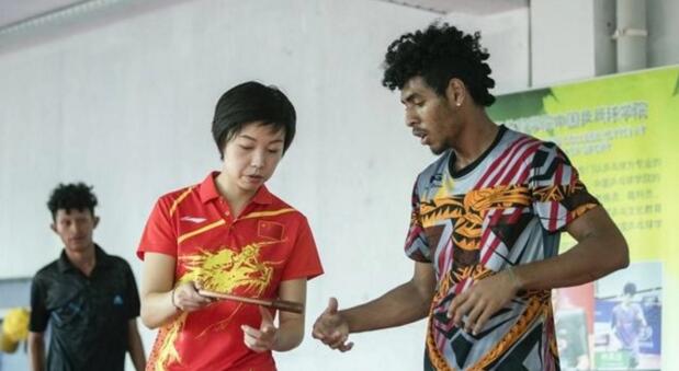 听说张怡宁要来，这里的乒乓球拍销售一空！中乒院巴新训练中心成立有哪些幕后故事？