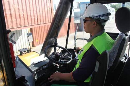 习近平主席访问文莱背后的友好故事