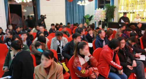 �����õء���Ԫ����