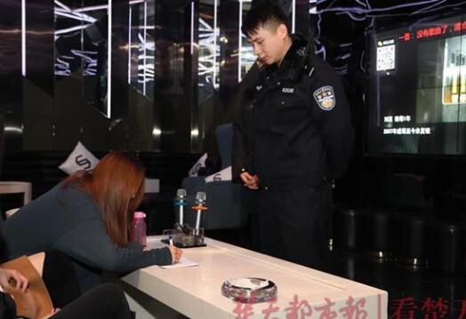 现场实拍！武汉清查娱乐场所1000多家 共清查110人带回审查80人