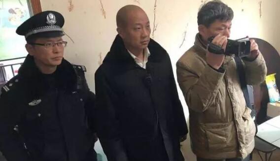 遇到骗子损失惨重！娇妻拿抵押款消失 60岁丈夫家被查封心酸落泪