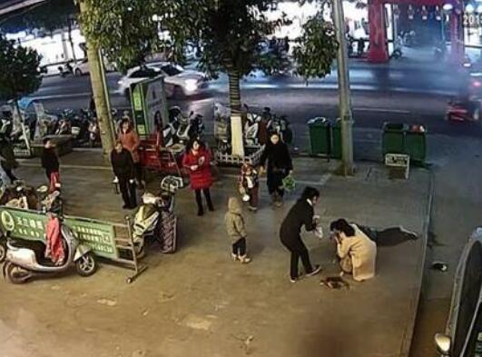 你是天使吗?洋县最美女护士是谁 目击者还原事发经过真正人美心善