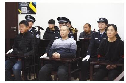 这种BUG也敢用?夫妻诈骗44万医保是怎么回事 用4张医保卡