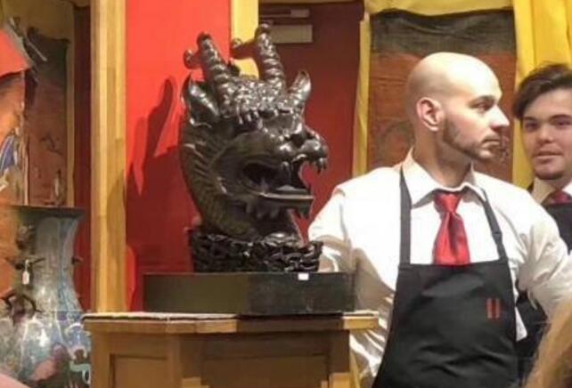 震撼！圆明园龙首现身 华裔花240万买下,坊间传真假未知