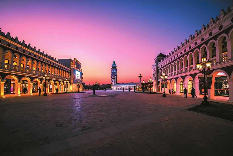 激荡四十年：泉城商业风云路！