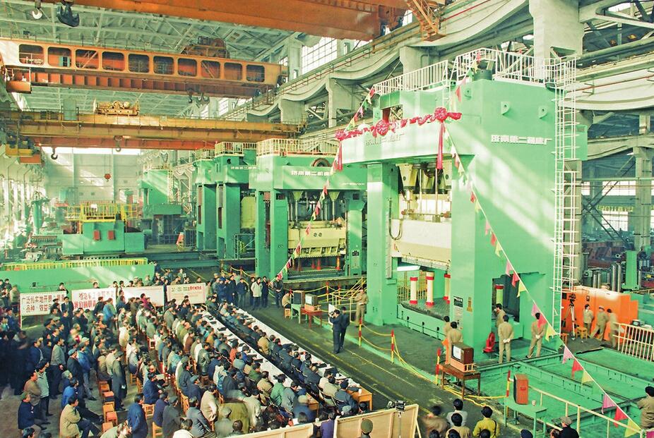 沧桑四十载 “一”路看泉城