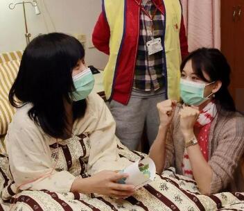 完美女神！第一慈善名模是她？网友担心她是否会成为“败犬女王”