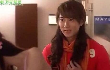 可爱中透着性感！飞轮海全员女装是怎么回事？pick吴尊女装 你呢?