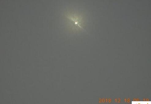 UFO?杭州神秘发光体是怎么回事?变换成七边形、圆形等形态惊呆市民