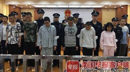真相惊掉下巴！小辣椒是谁？获刑8年怎么回事？18岁少女引百人斗殴
