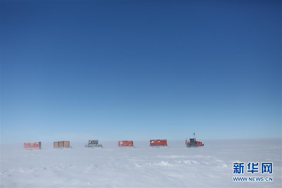 特写:南极“白夜”修车记