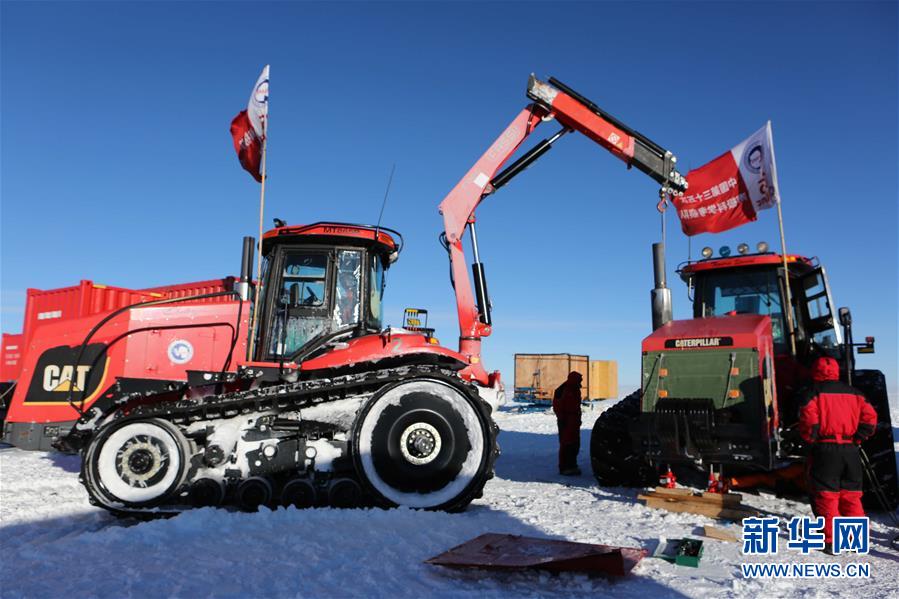 特写:南极“白夜”修车记
