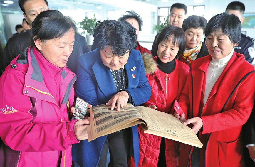 “开门办报”听取意见建议 济南日报报业集团举行社会监督员恳谈会