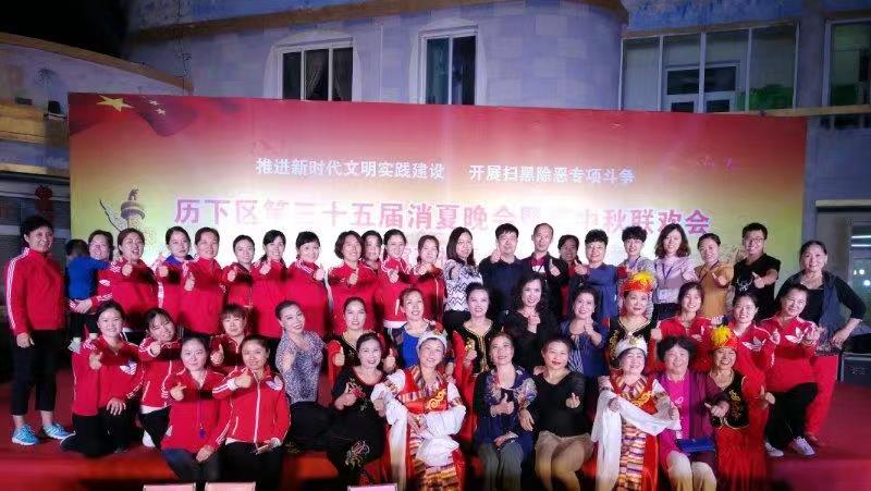 百名青年记者下基层