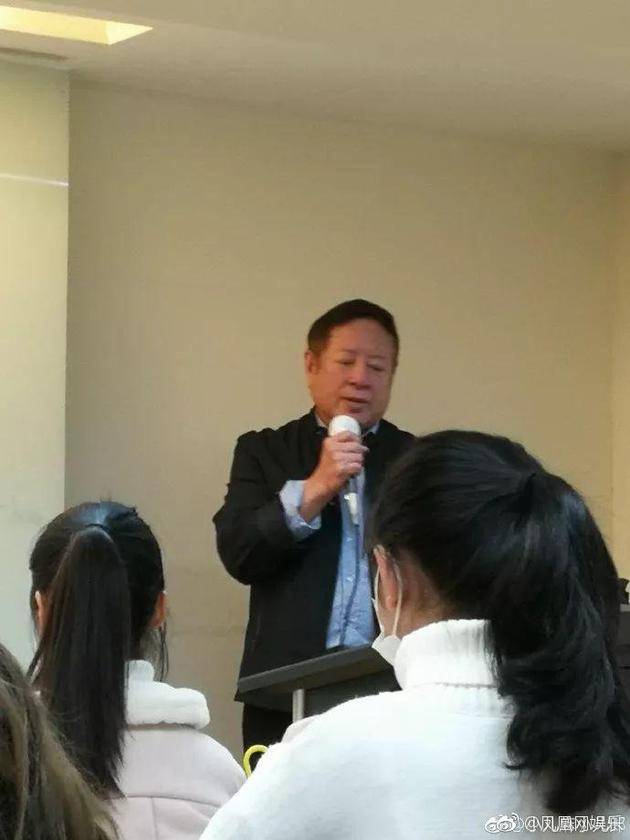 真的假的？潘玮柏传即将结婚 结婚对象是上海空姐