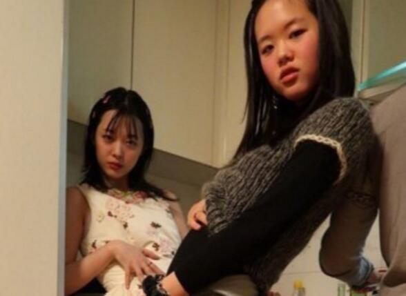 小姐姐够大胆！崔雪莉回怼恶评 大尺度豪放照并不放在心上