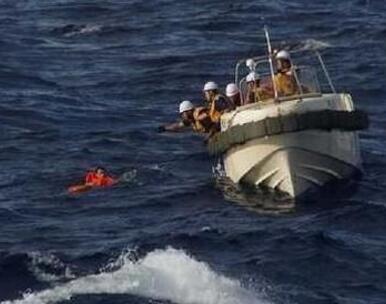 真相曝光震惊了!福建渔船碰撞沉没是怎么回事?6船员获救8人失踪