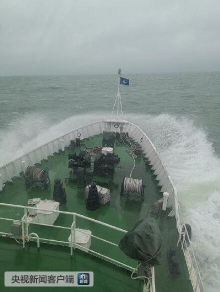 福建渔船碰撞沉没：“闽晋渔05568”船沉没 14人落水已有6人获救