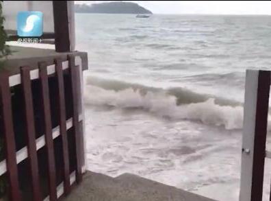 数千人被困!热带风暴登陆泰国是怎么回事?26岁的美国游客吓得尖叫