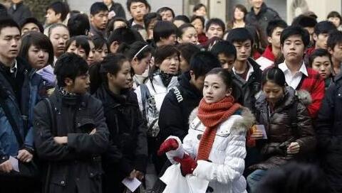 终于真相了！吴谨言艺考旧照十分亮眼 素颜“魏璎珞”堪称颜值担当