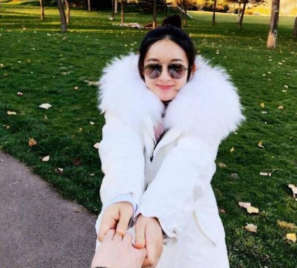 终于真相了？赵丽颖孕期近照曝光 知否夫妇将迎来一个猪宝宝