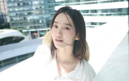 恋爱实锤了吗?小鬼绯闻女友被经纪公司解约 王琳凯小鬼秒删事件起波折